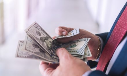 Santander US increases minimum wage to $20
