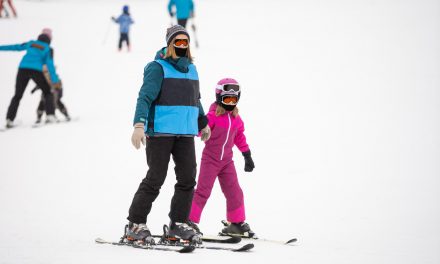 Aspen ski workers given mid-season pay rise