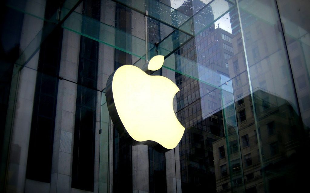 New York Apple workers move towards unionizing