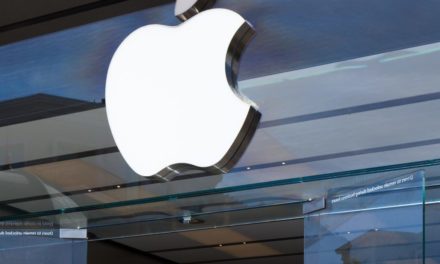 Apple hit by lawsuit over New York employees’ pay