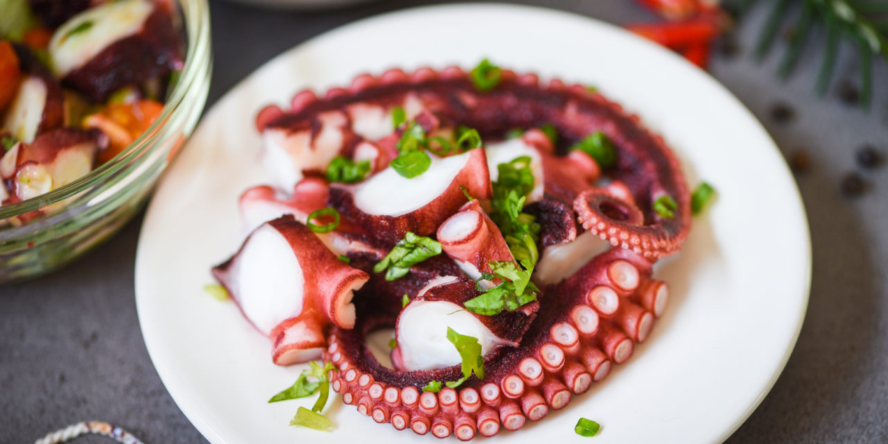 Octopus for breakfast, Diet Coke addictions and the CEO who turned orange – What the rich and powerful like to eat