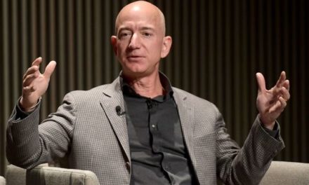 Amazon board rejects motions on staff treatment and health and safety