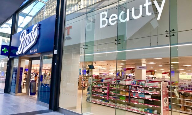 Boots to hire over 10,000 workers for the festive period