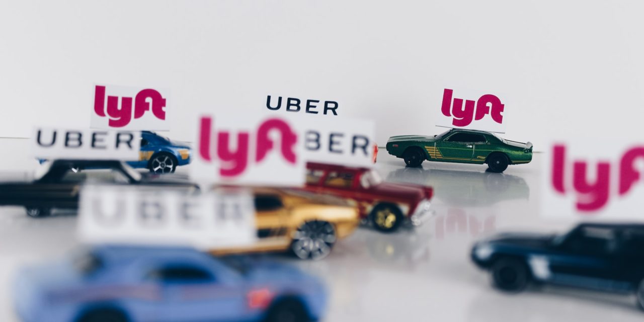 US court rules Uber and Lyft workers are contractors in workers’ rights dispute